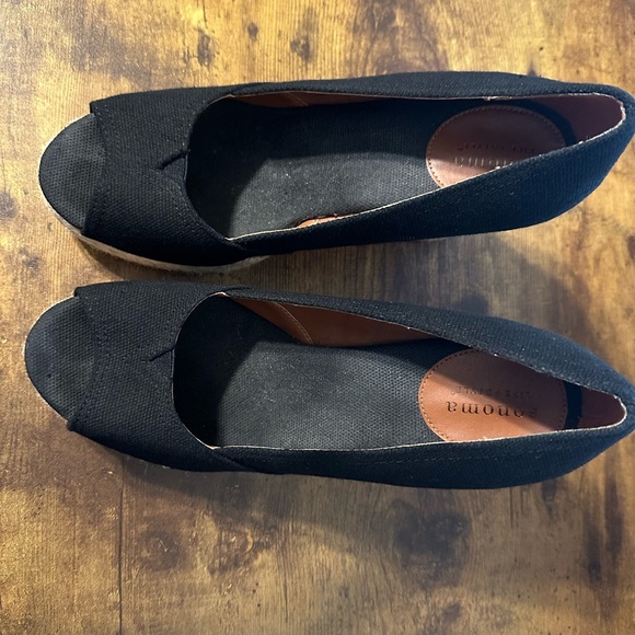 Sonoma Life & Style Wedge - Picture 5 of 7